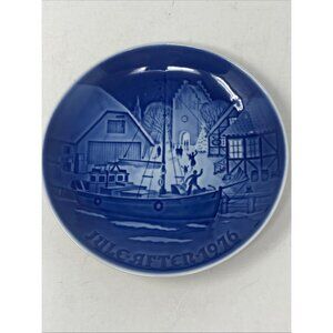 1976 Bing & Grondahl Danish Blue & White Christmas Welcome Boat Plate 7-1/8”